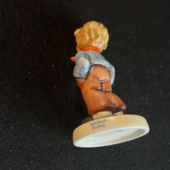 VINTAGE. GOEBEL HUMMEL. MADE IN GERMANY #553 1989. “SCAMP” - Picture 6 of 6